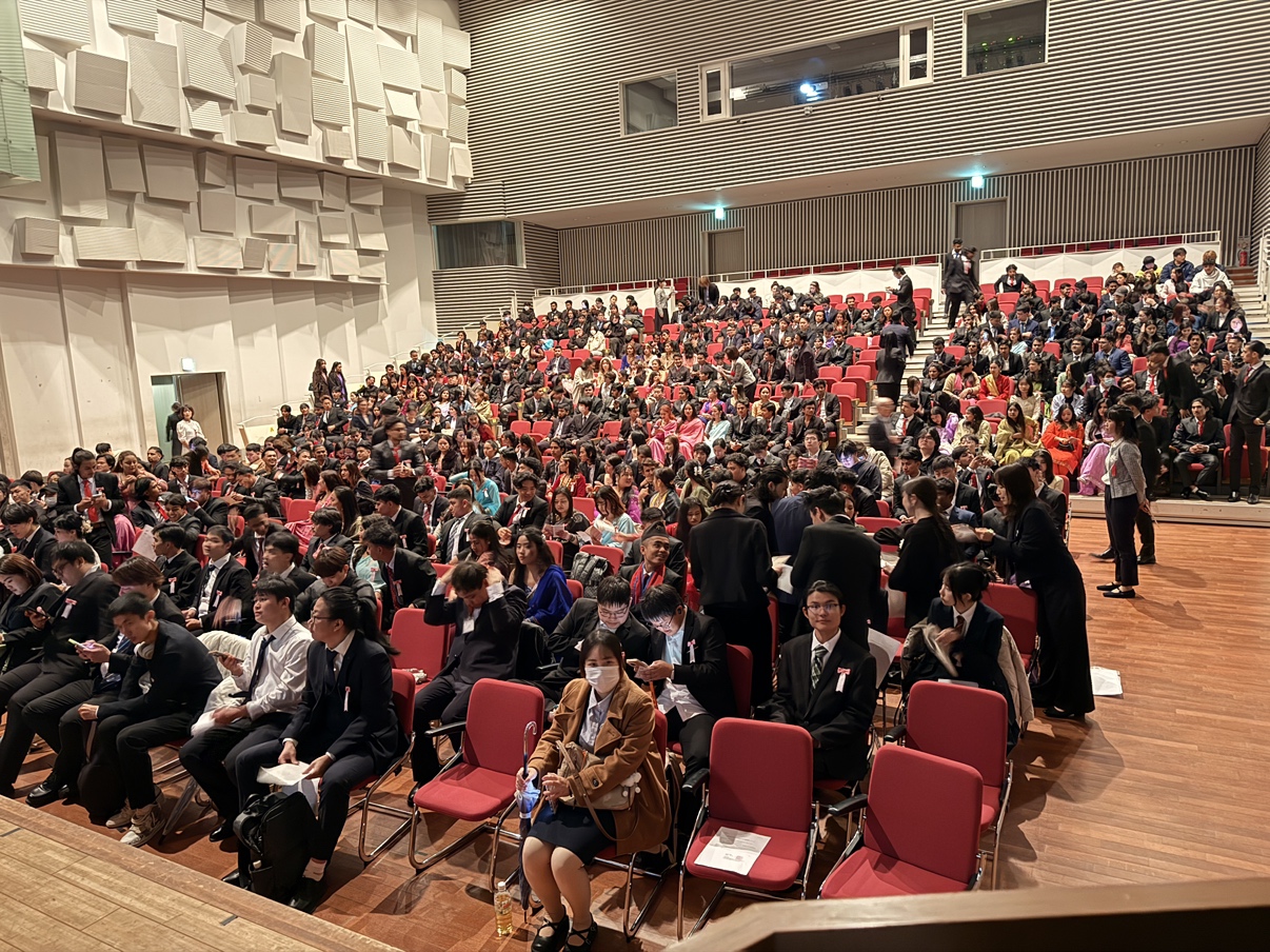 式典開始前の様子